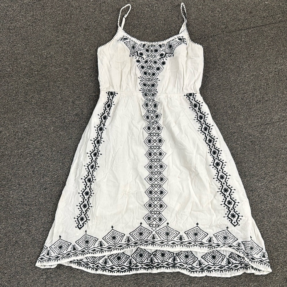 Sun & Shadow White Dress with Black Embroidery